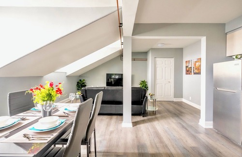 Hamilton Apartment | Trendy, Newly Renovated Apartment in Downtown Hamilton!