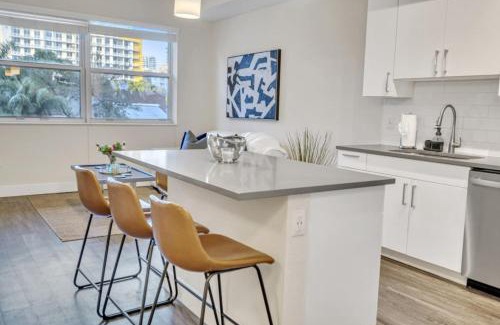 Midtown Apartment | Trendy One Bedroom Getaway Steps from Biscayne