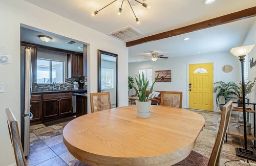 Phoenix House | Trendy & Private Getaway near Scottsdale
