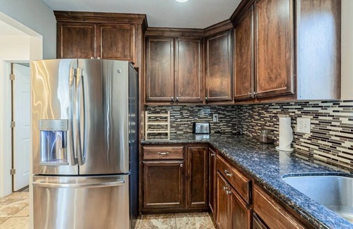 Phoenix House | Trendy & Private Getaway near Scottsdale