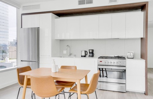 South Beach Apartment | Trendy Rincon Hill 2BR w/Gym & Roof Terrace near tech HQs, by Blueground