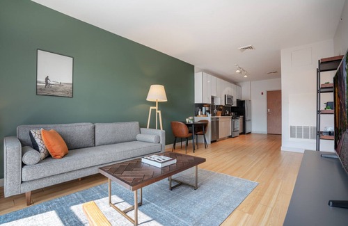 D Street - West Broadway Apartment | Trendy South Boston 1BR w/Gym, W/D, Doorman near the T by Blueground