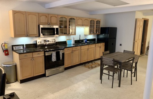 Downtown Asheville Apartment | Trendy & Spacious Apartment on Chicken Alley, in the heart of Downtown Asheville