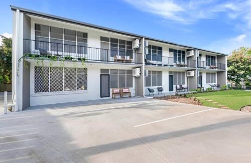 Rapid Creek Apartment | 'Tres Botanica' Nightcliff Escape for Groups, Three Adjacent Apartments