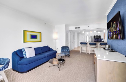 Mid Beach Hotel | Tresor Double Suite Ocean View Fontainbleau