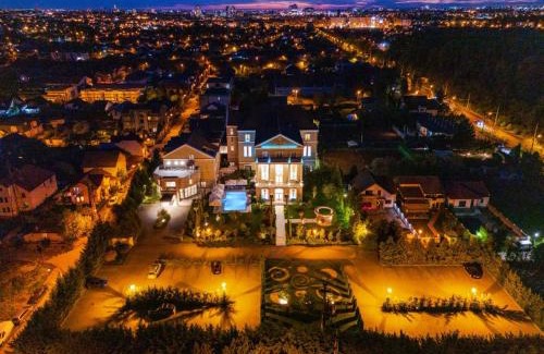 Timisoara Hotel | Tresor Le Palais Timisoara, Curio Collection by Hilton