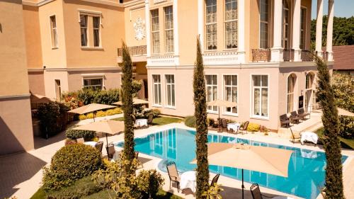 Timisoara Hotel | Tresor Le Palais Timisoara, Curio Collection by Hilton