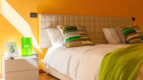 Rione II Trevi Apartment | Trevi Colour- Rental in Rome