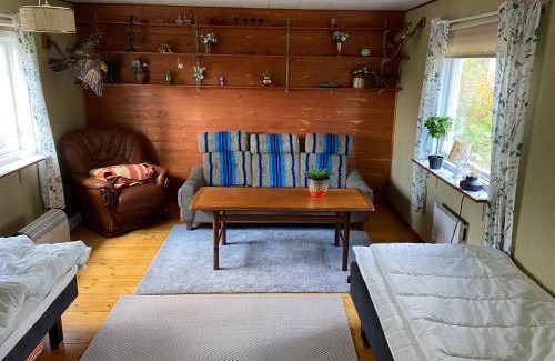 Ryd House | Trevlig Röd liten stuga