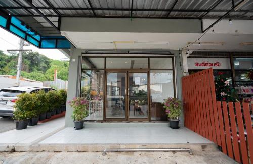 Kata Apartment | Tri's Miracle Apartment Kata