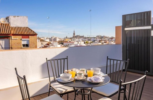Triana Apartment | Triana Acacias by Valcambre