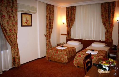 Kaleici Hotel | Triana Hotel