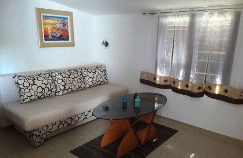 Sibuljina Apartment | Tribanj Apartment Šibulijna Leon 2 + 2