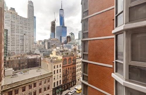 Tribeca Apartment | Tribeca Studio w Gym Pool NYC-245