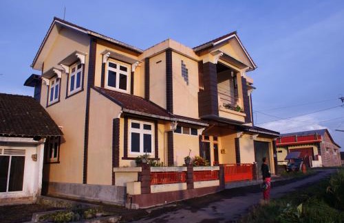 Parakan House | TriDwi Homestay