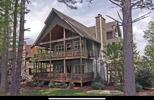 Cashiers House | Trillium Links and Lake Club Getaway- Cashiers