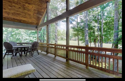 Cashiers House | Trillium Links and Lake Club Getaway- Cashiers