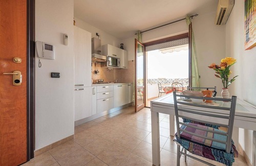La Pietraia Apartment | TRILO GEMELLI 4: convenient to Lido beach