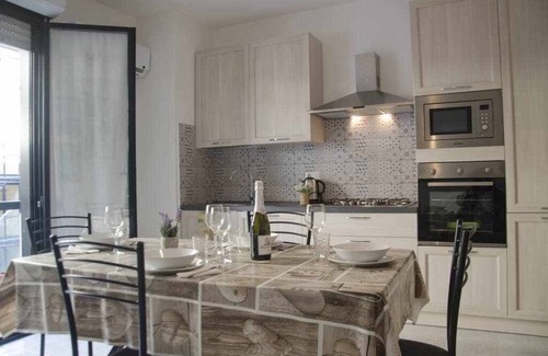 Lido Apartment | Trilocale via Paoli 56
