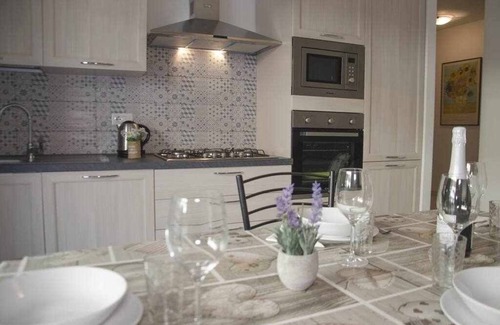 Lido Apartment | Trilocale via Paoli 56