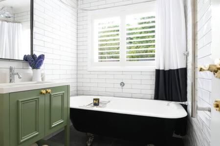 Daylesford House | Trimble Hill Daylesford