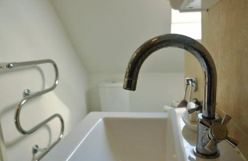 Moseley Apartment | Trinidad, 45 School Road, Coach House