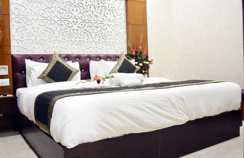 Udyog Vihar Hotel | Trinity Corporate Suites