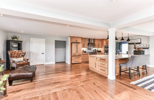 Paeonian Springs House | Trinity Farm Manor: Private Lake Retreat and Soccer Arena