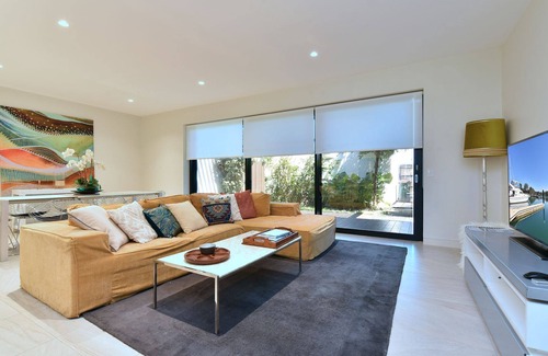 Morisset Park House | Trinity Point Luxe Townhouse - Waterfront Reserve