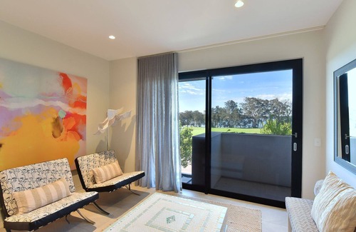 Morisset Park House | Trinity Point Luxe Townhouse - Waterfront Reserve