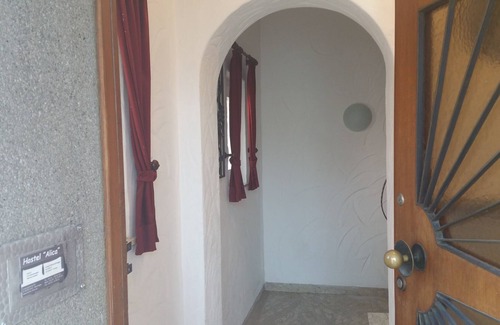 Worringen House | Triple apartment for 24 people