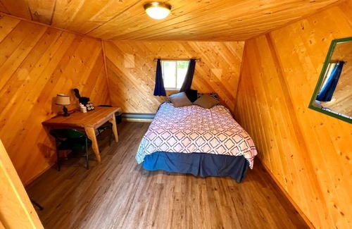 West Glacier Resort | Triple G’s Resort - Cabin 4