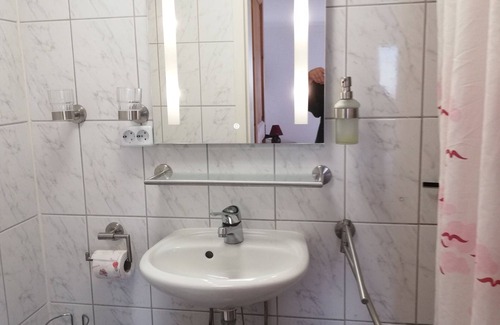 Rettenberg Resort | Triple room-Classic-Private Bathroom-Countryside view-Enzianzimmer