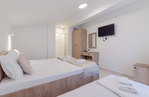 Ohrid Villa | Triple Room with Garden View - dolno Konjsko