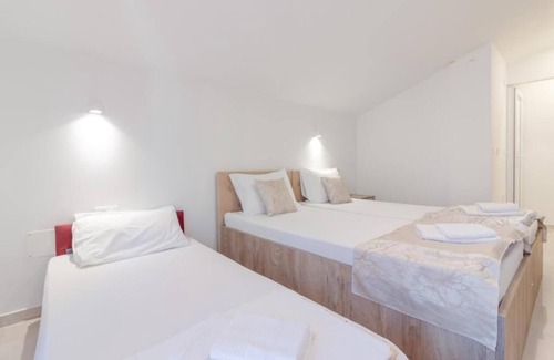 Ohrid Villa | Triple Room with Garden View - dolno Konjsko