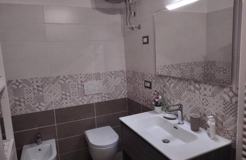 Jerzu Apartment | Triple room with private bathroom