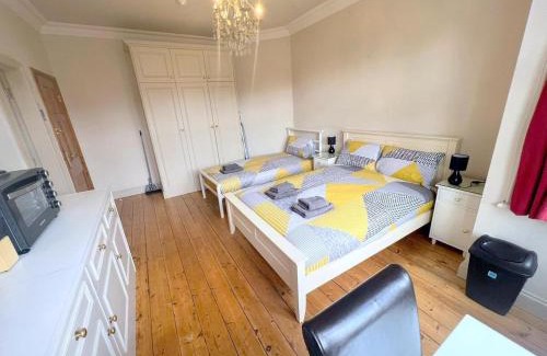 Sutton South Apartment | Triple Studio in South London