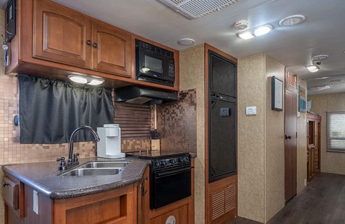 Lindale House | Triple W Rentals North Trail RV