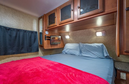 Lindale House | Triple W Rentals North Trail RV