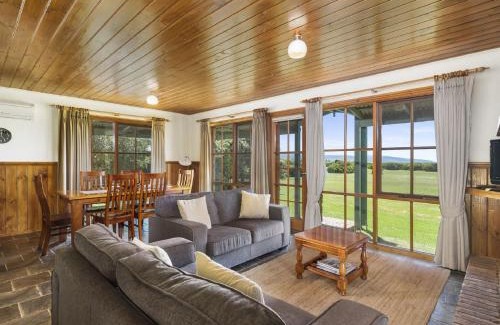Marengo House | Triplet Cottage #8