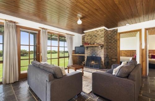 Marengo House | Triplet Cottage #8