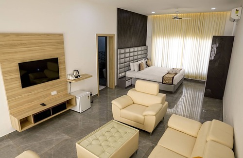 Chevella Hotel | TRIPURA RESORTS