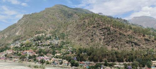Uttarkashi Hotel | Trishul Homestay