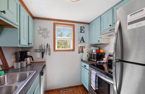 Lampe Cabin | TRL Cabin-Family friendly! Sleeps 6 (4 min. Blk.Oak Am,10 min.Baxter Boat launch