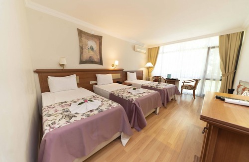 Guzelyali Hotel | Troia Tusan Hotel