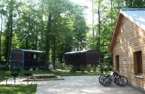 Bar-sur-Aube House | TROLL BIVOUAC 2 persons