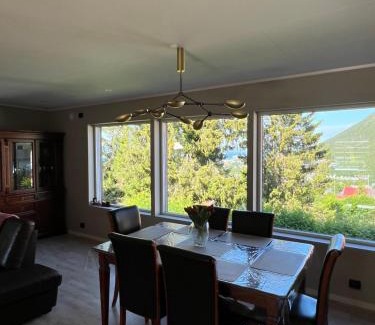 Tromsdalen Apartment | Tromsø Arctic Villa with free parking