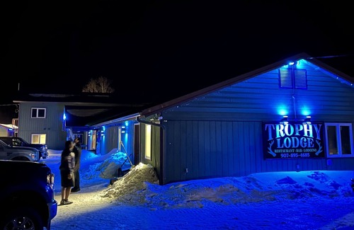 Delta Junction Hotel | Trophy Lodge Accommodations