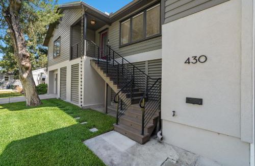 St. Augustine House | Tropic Bliss l Backyard Oasis l Mins to DNTN