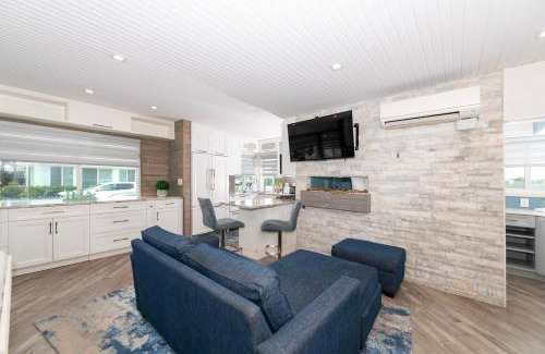 Hollywood Apartment | Tropic Isle Boutique Hotel